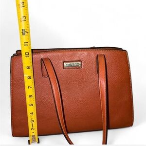 NWOT Brown London Fog Luxury Vegan Leather Peanut Butter Brown Purse